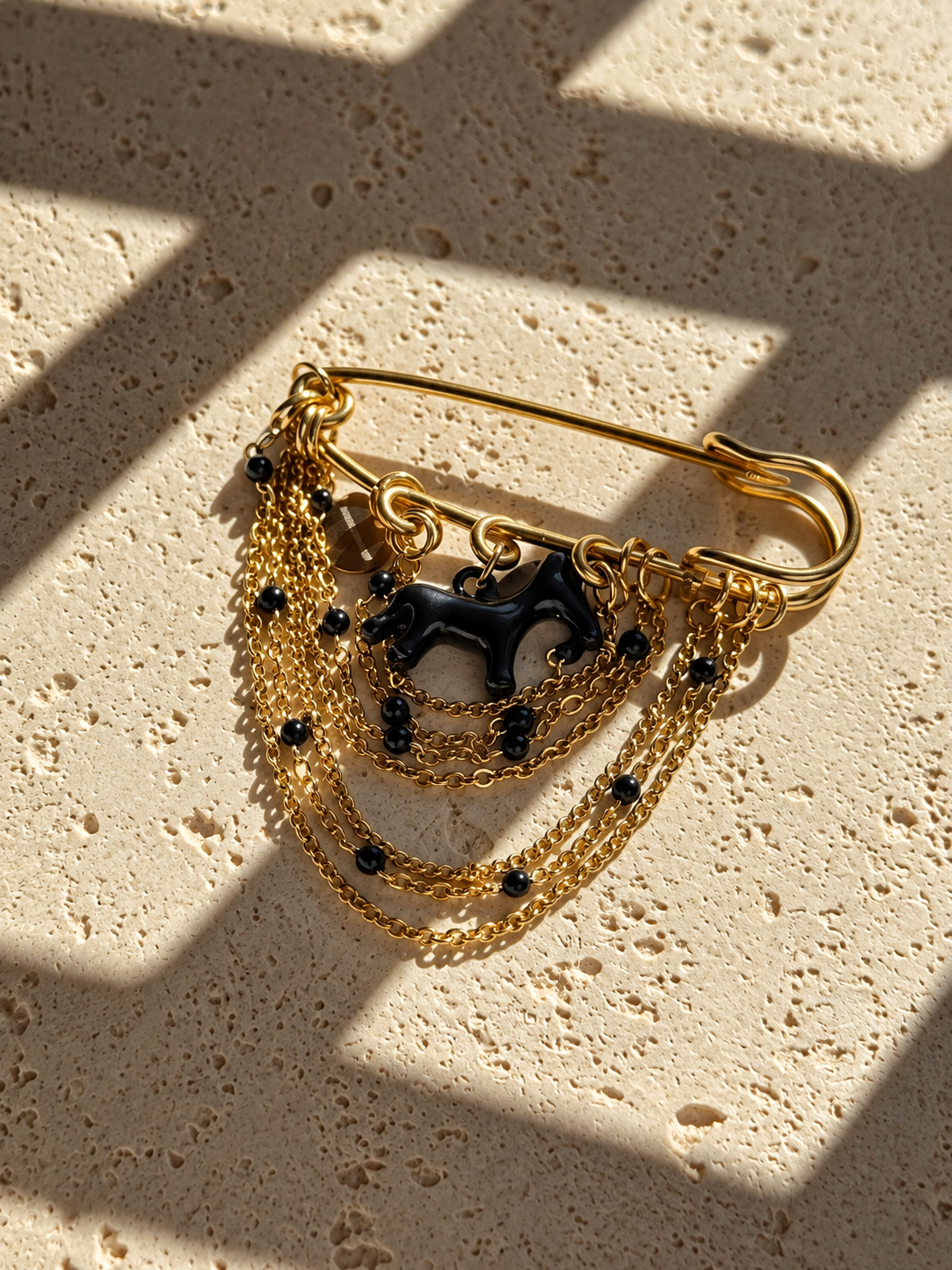 Black Horse Chain Brooch