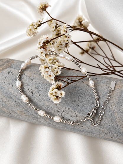 Silver Pearl Glow Bracelet